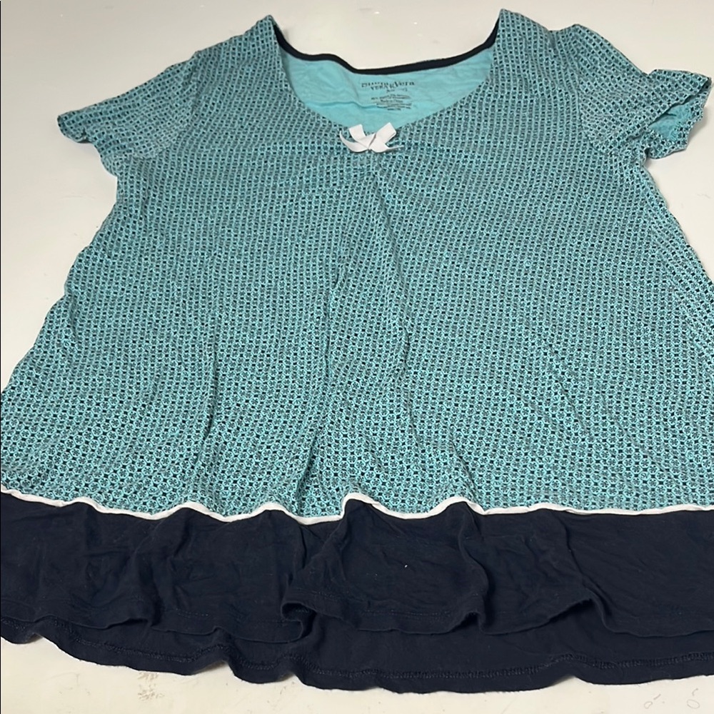 Simply Vera XS Blue Short Sleeve Patterned Tunic Style Blouse